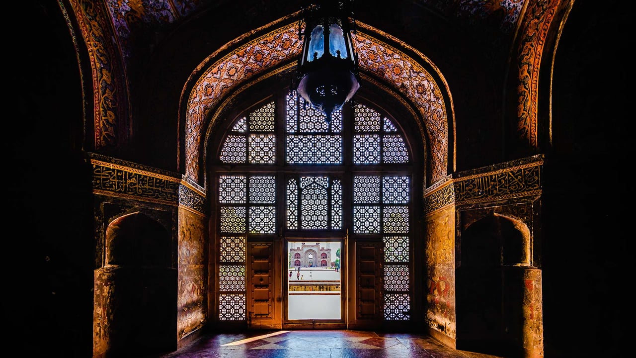 Akbar's tomb at Sikandra near Agra (© Howard Mitchell/Getty Images)