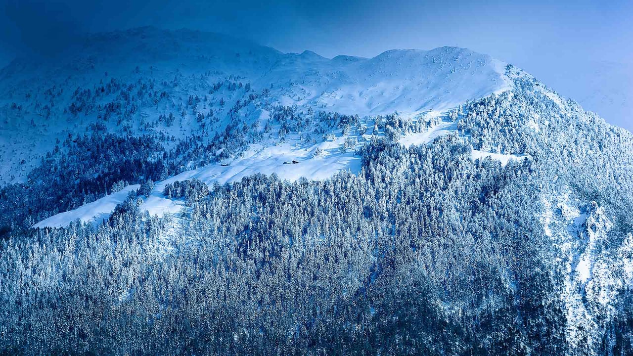 Panorama des Alpes sous la neige, France (© Beatrice Preve/Alamy Stock Photo)