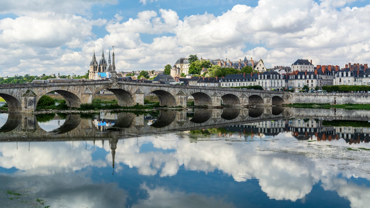 Vue et reflets de Blois, Val de Loire (© boerescul/Getty Images)