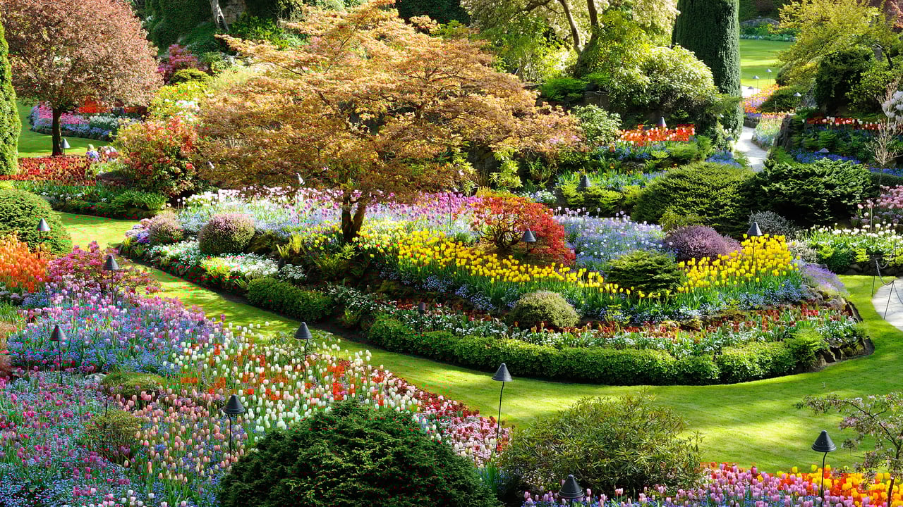 Butchart Gardens in Brentwood Bay, British Columbia, Canada (© 2009fotofriends/Shutterstock)