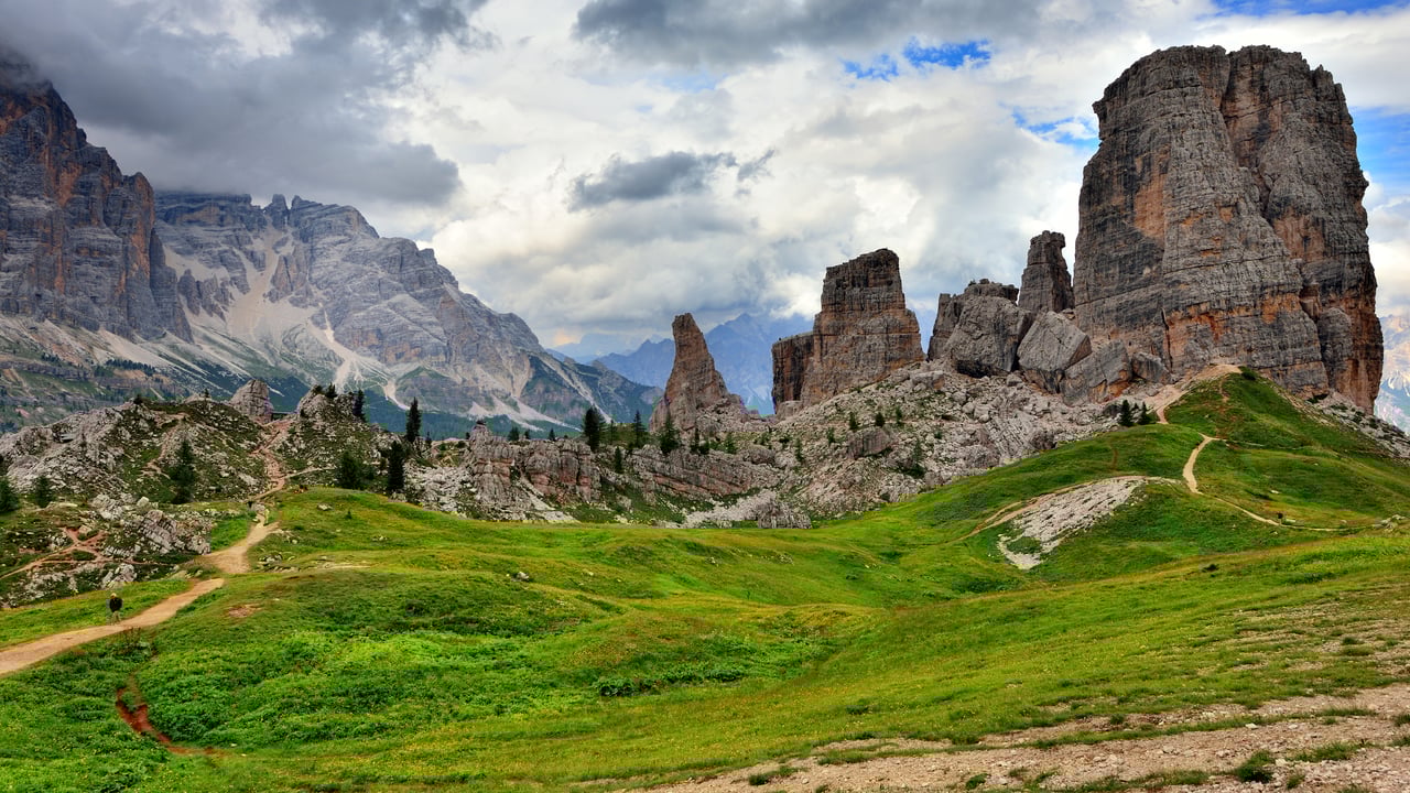 Cinque Torri, Dolomitas, Italia (© usabin/Getty Images)
