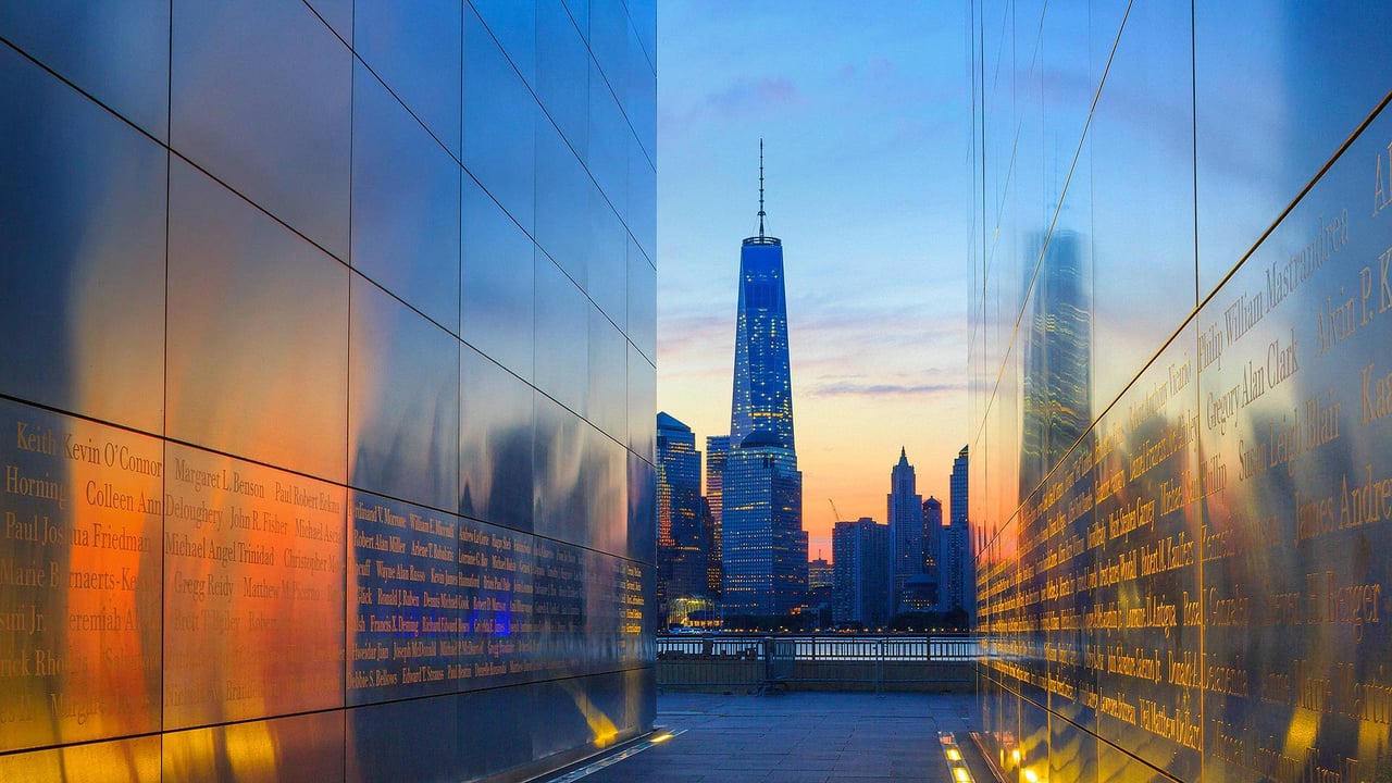 One World Trade Center and lower Manhattan, seen from the Empty Sky memorial in Jersey City, New Jersey (© Maurizio Rellini/Offset by Shutterstock)