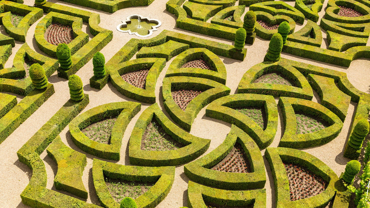 Formal Château de Villandry, Loire Valley, France (© Mint Images/Getty Images)