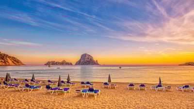 Bing wallpaper June 22, 2025. Bahía de Cala D'hort, Ibiza, España (© Juergen Sack/Getty Images)