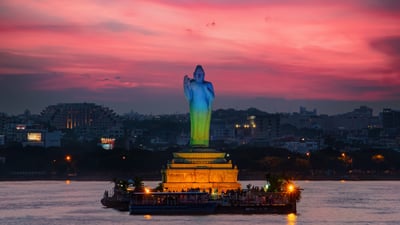 Bing wallpaper July 9, 2025. Buddha Statue, Hussain Sagar, Hyderabad, Telangana (© Amith Nag Photography/Getty Images)