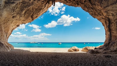 Bing wallpaper July 3, 2025. Cala Luna, Orosei, Provincia di Nuoro, Sardegna (© EyeEm Mobile GmbH/Getty Images)