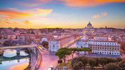 Bing wallpaper July 18, 2025. サン・ピエトロ大聖堂, バチカン市国 (© RudyBalasko/Getty Images)